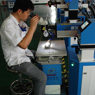 設(shè)備設(shè)計符合人體工程學，操作舒適