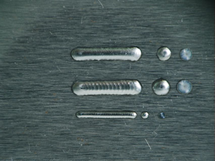 <a href='http://m.ankuaida.cn/product/3.htm' class='text_a'>模具激光焊機</a>修復鏡面模具效果